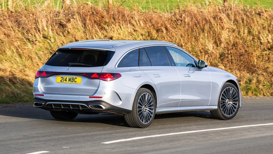 Mercedes E Class - Car Rental in Paris
