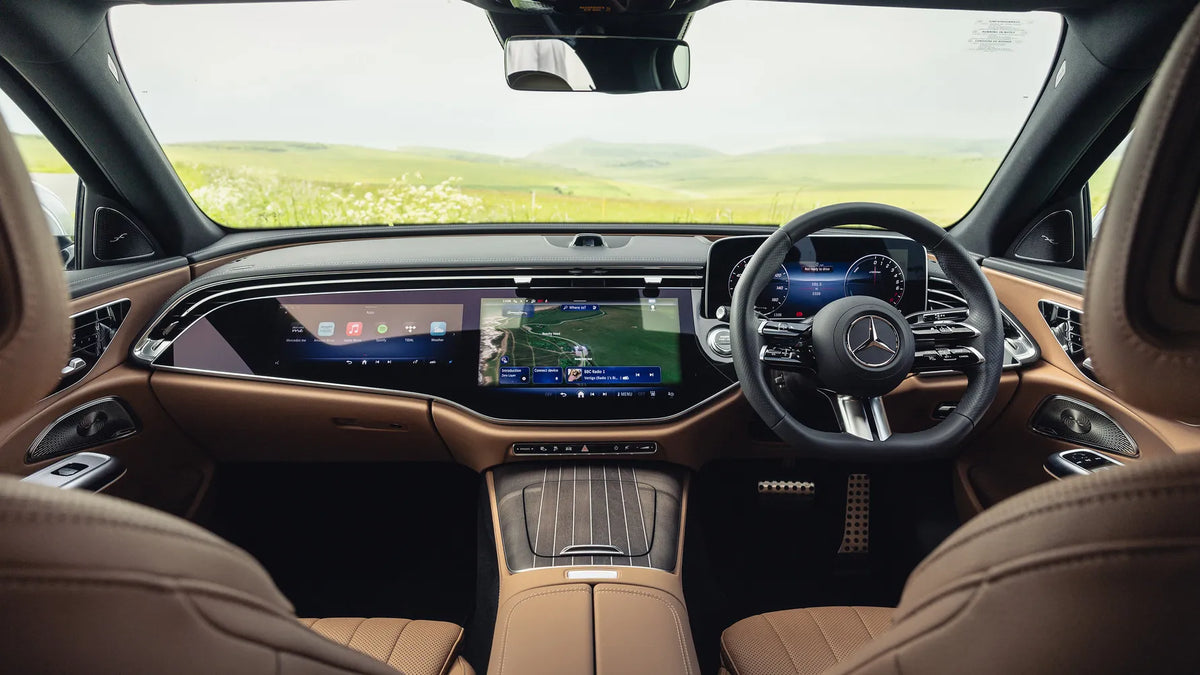 Mercedes E Class - Car Rental in Paris