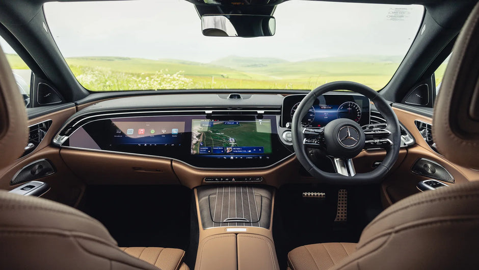 Mercedes E Class - Car Rental in Paris