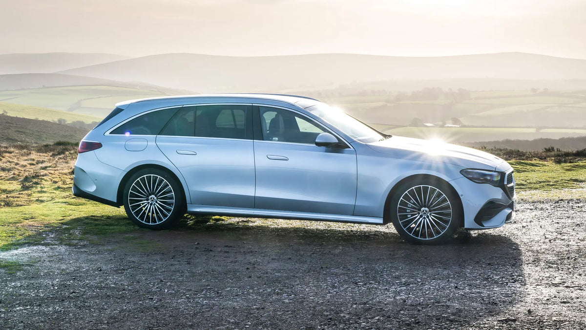 Mercedes E Class - Car Rental in Paris
