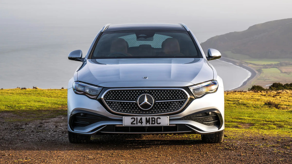 Mercedes E Class - Car Rental in Paris