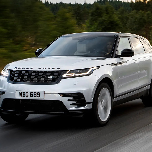 Range Rover Velar - Car Rental in Paris