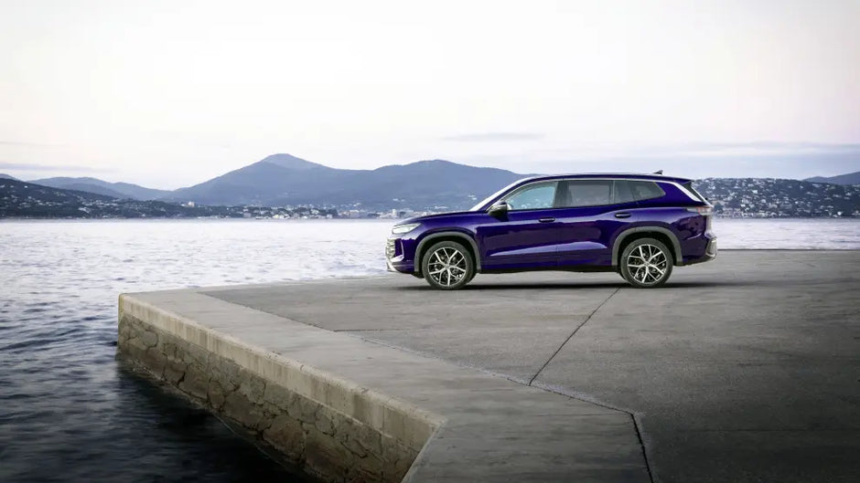 Volkswagen Tayron - Car Rental in Paris